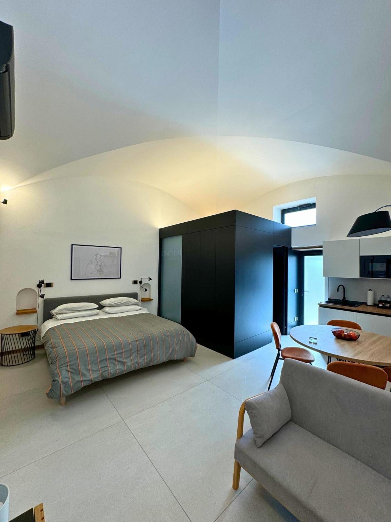 Dislocati Bnb - Jacuzzi Privata - Cucina - Tv60" - Minimal Luxury Marigliano Zewnętrze zdjęcie
