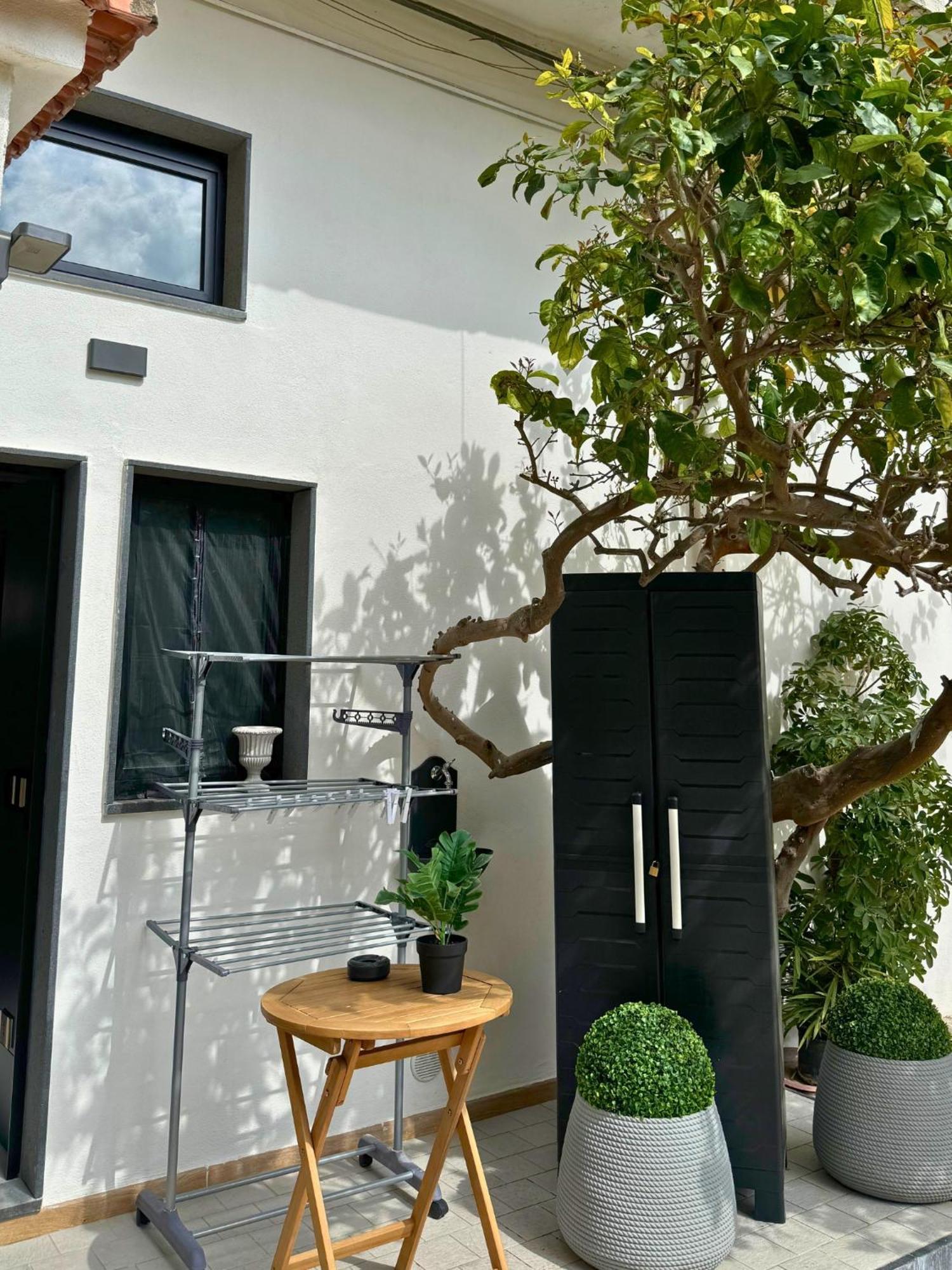 Dislocati Bnb - Jacuzzi Privata - Cucina - Tv60" - Minimal Luxury Marigliano Zewnętrze zdjęcie